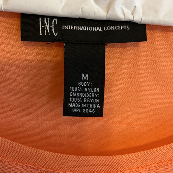 INC spring blouse - Picture 2 of 2